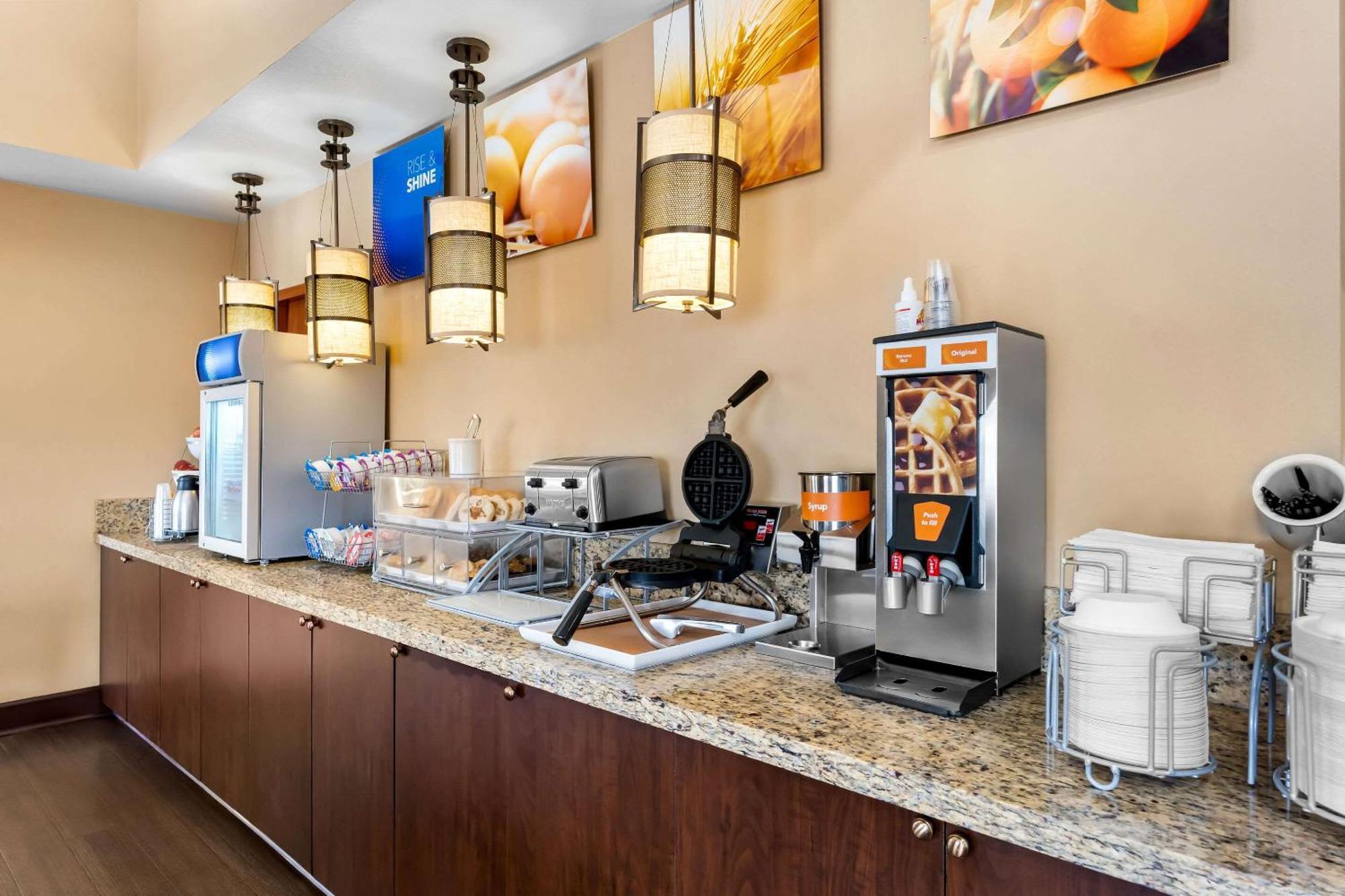 Comfort Suites Clovis Ngoại thất bức ảnh