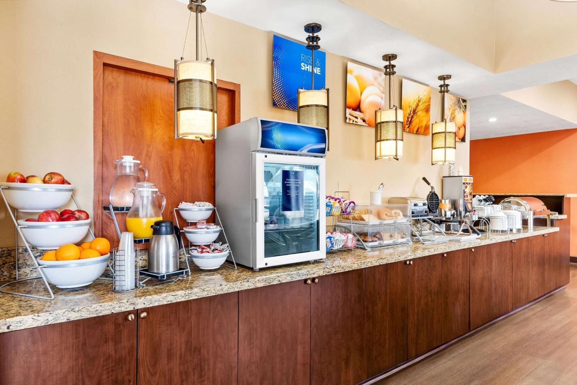 Comfort Suites Clovis Ngoại thất bức ảnh